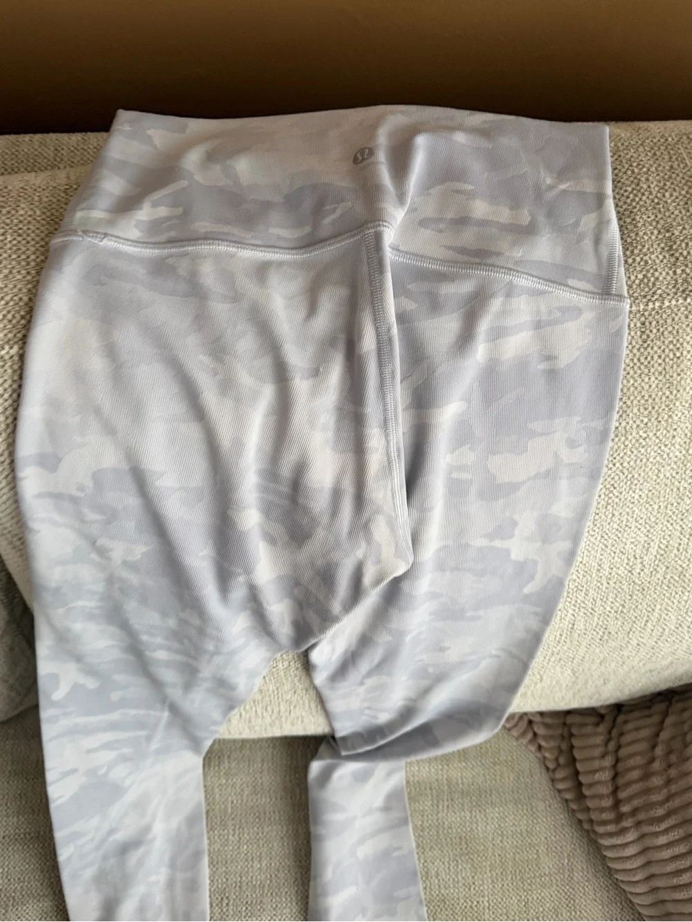 Lululemon women White Camo Active Leggings
